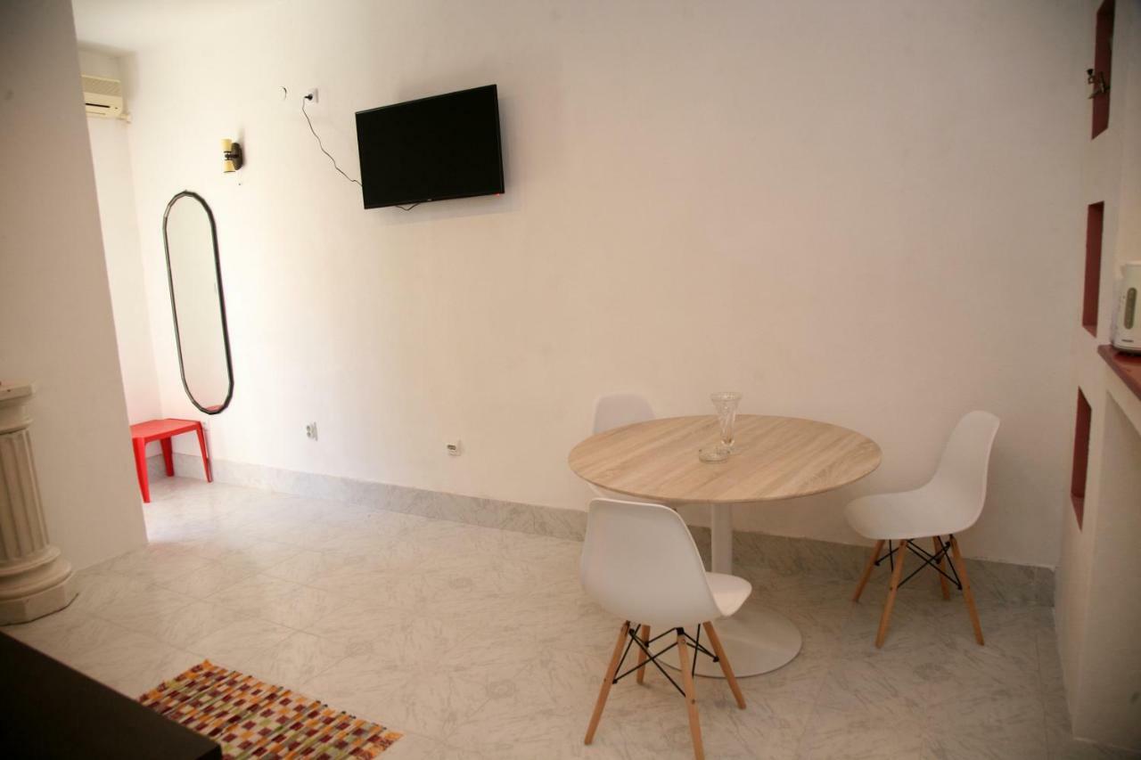 Bugi Apartment Kotor Exterior foto